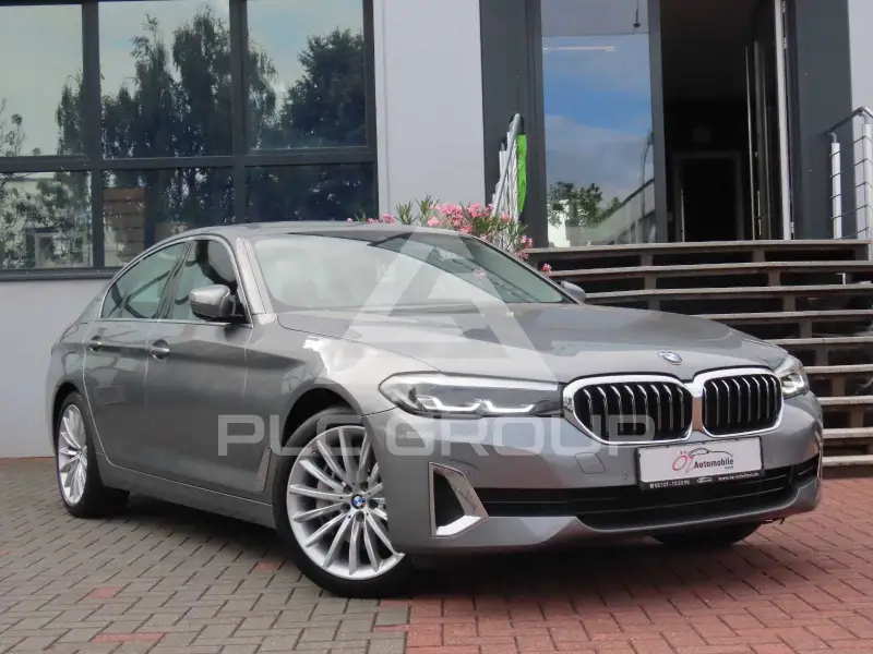 2023 BMW 530