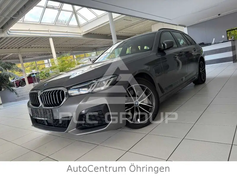 2023 BMW 530