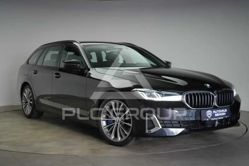 2023 BMW 530