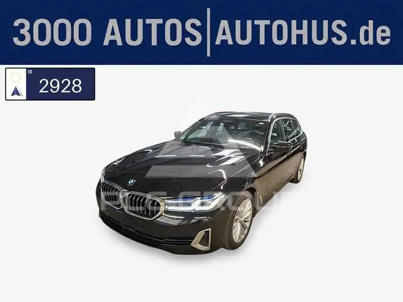 2023 BMW 530