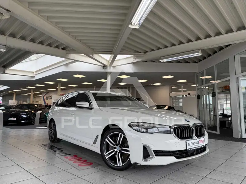 2023 BMW 530
