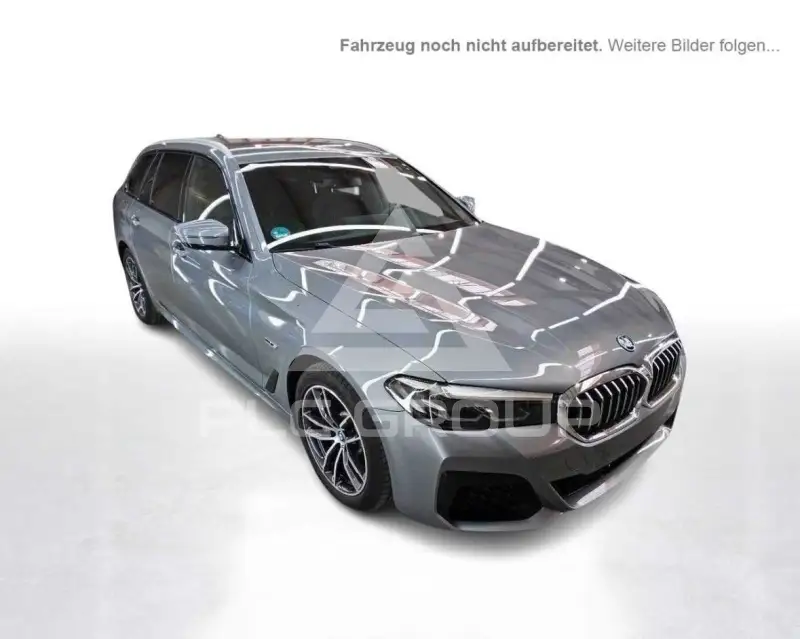 2023 BMW 530
