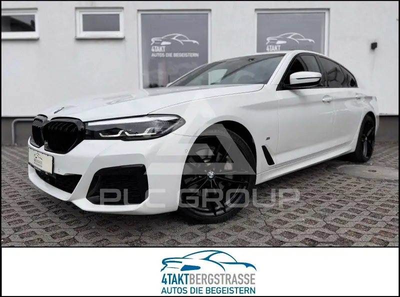 2023 BMW 530