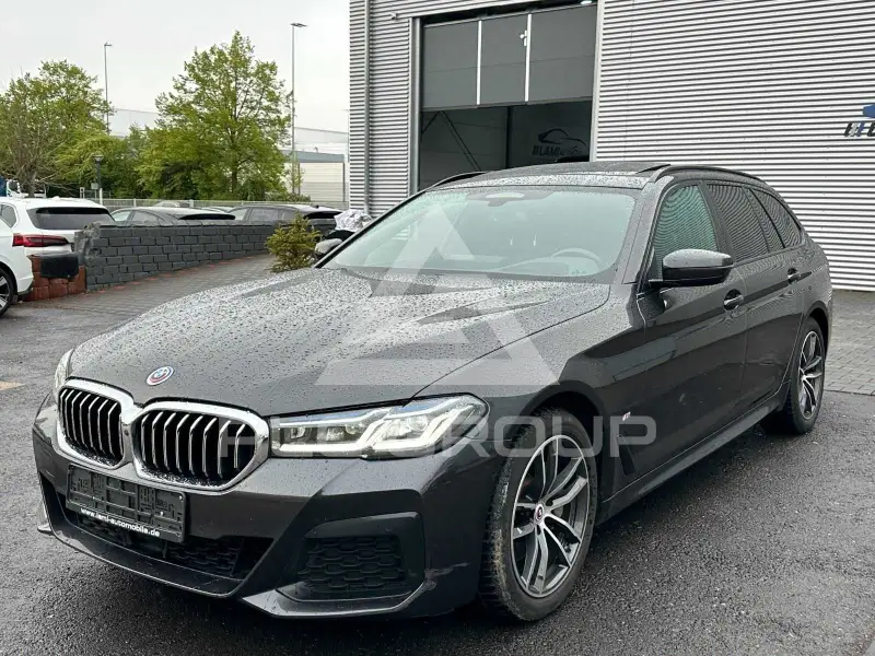 2023 BMW 530