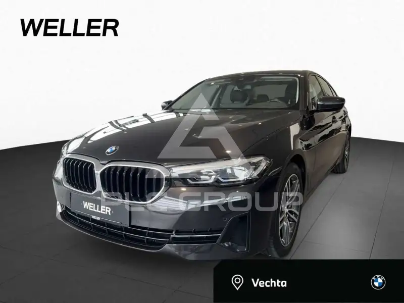 2023 BMW 530