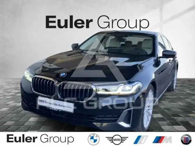 2023 BMW 530