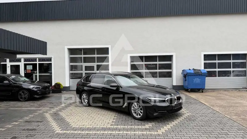 2023 BMW 530