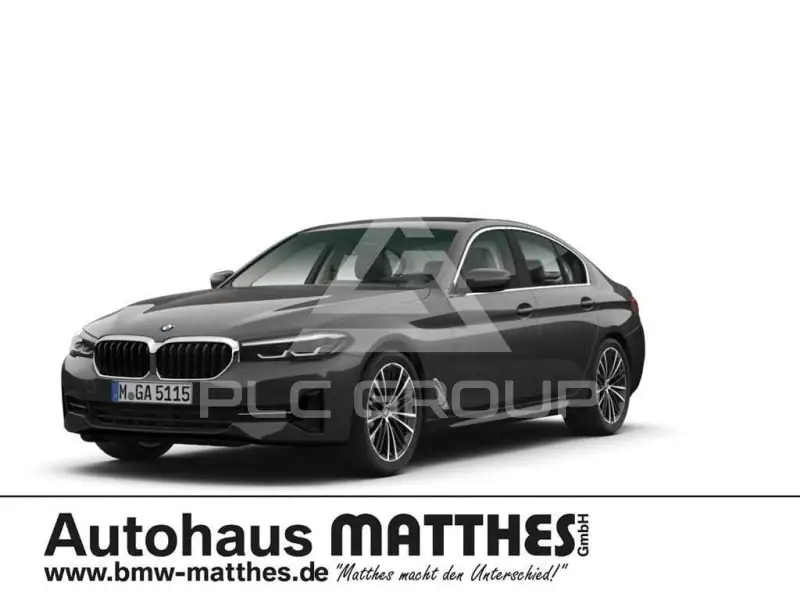 2023 BMW 530