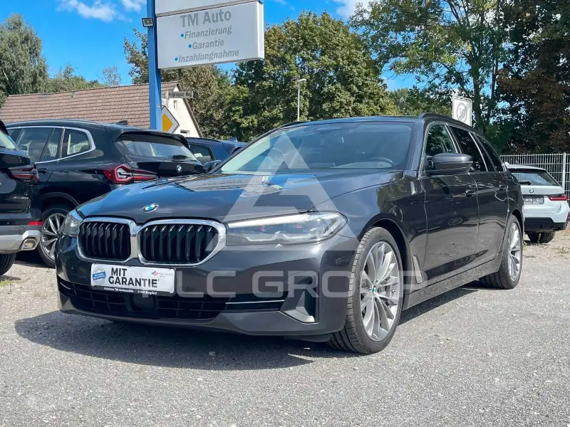 2023 BMW 530