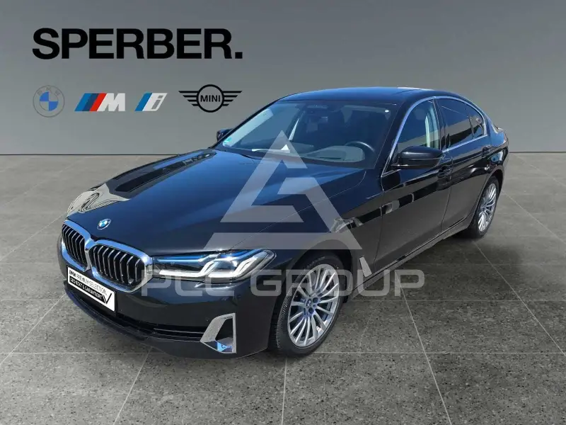 2023 BMW 530