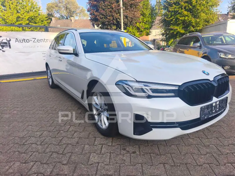 2023 BMW 530