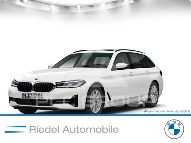2023 BMW 530