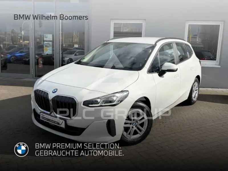 2023 BMW 218
