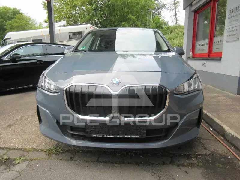 2023 BMW 218