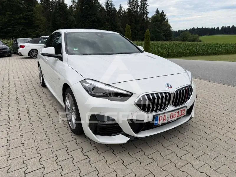 2023 BMW 218