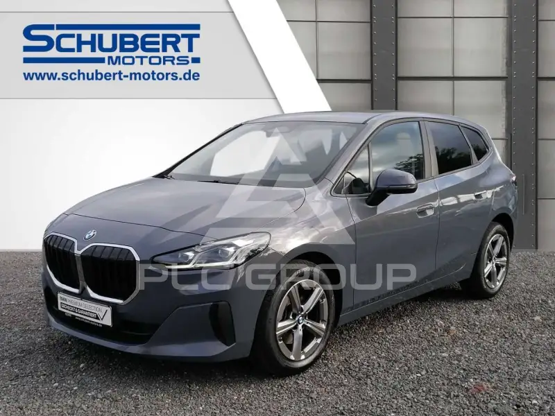 2023 BMW 218