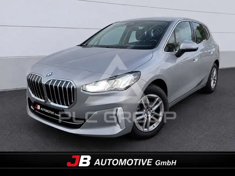 2023 BMW 218