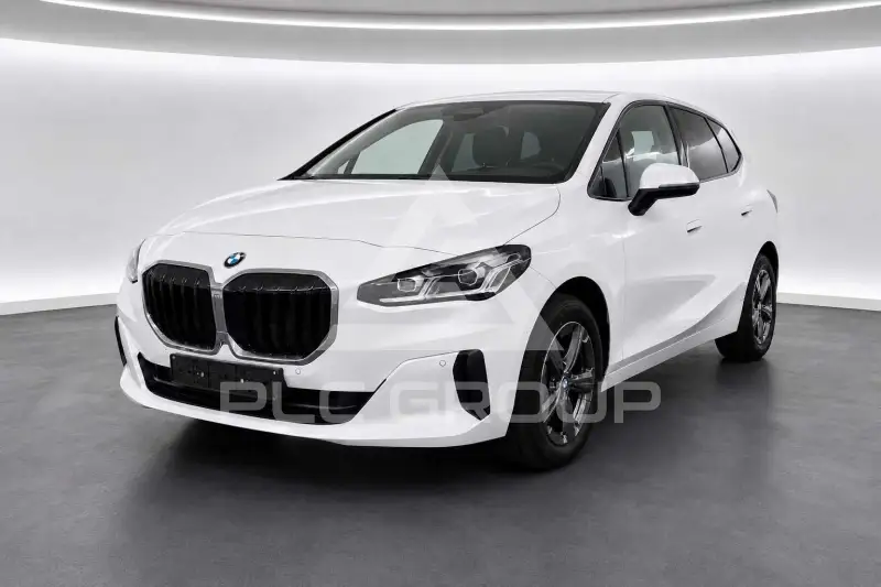 2023 BMW 218