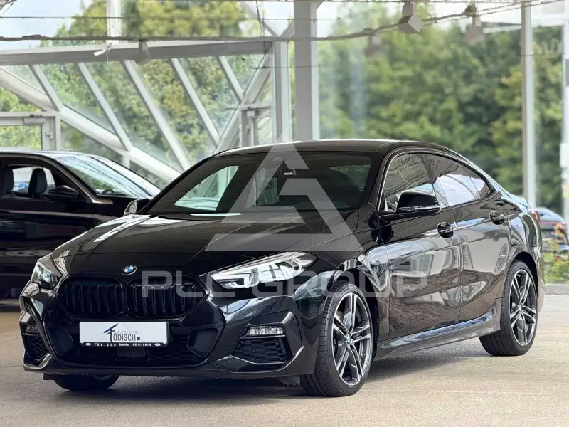 2023 BMW 218