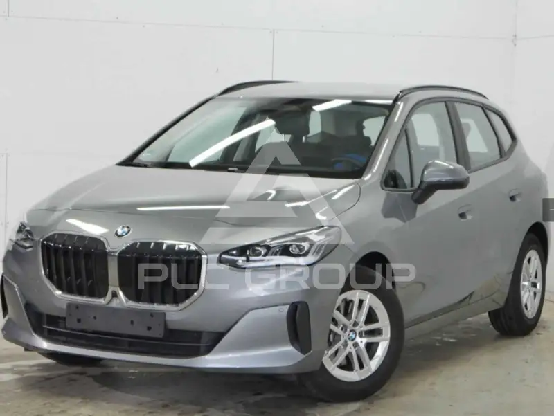 2023 BMW 218