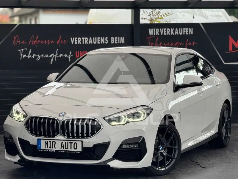 2023 BMW 218