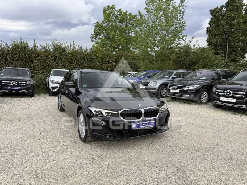 2023 BMW 320