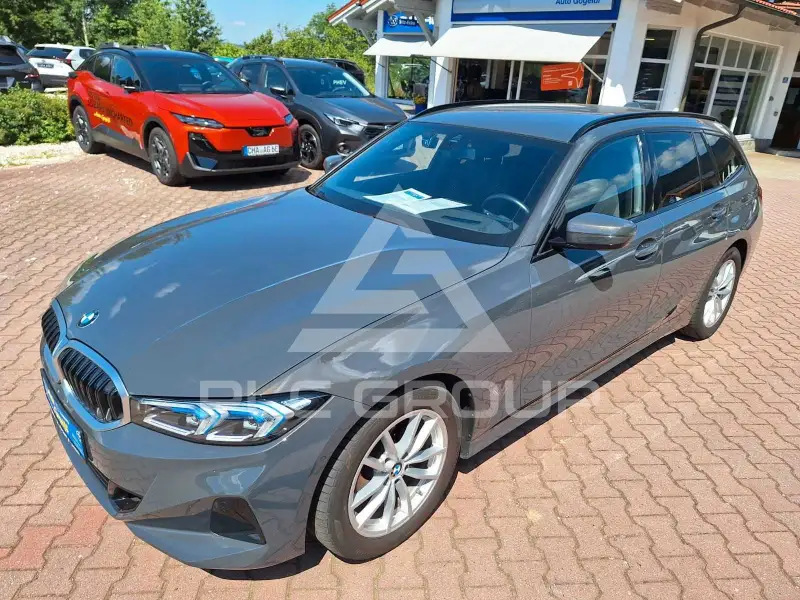 2023 BMW 320