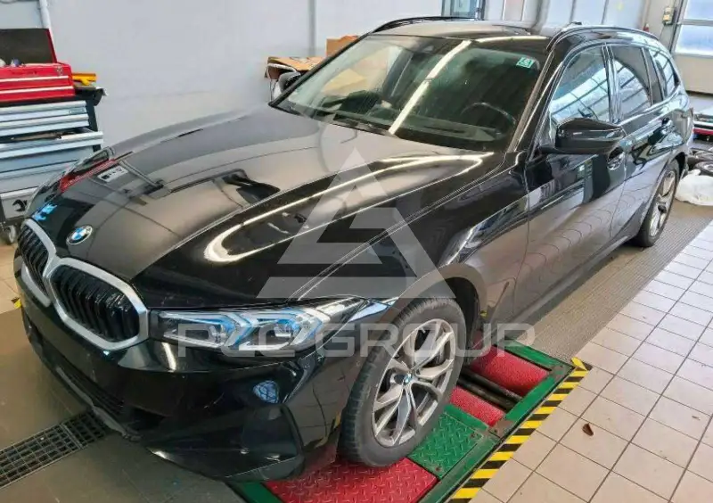 2023 BMW 320