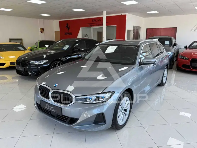 2023 BMW 320