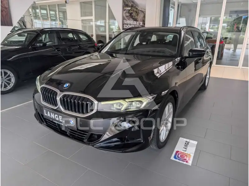 2023 BMW 320