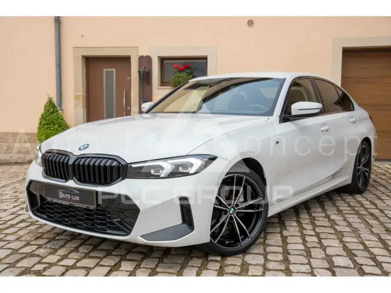 2023 BMW 320