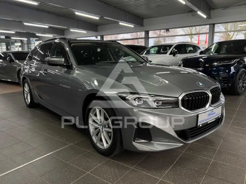 2023 BMW 320