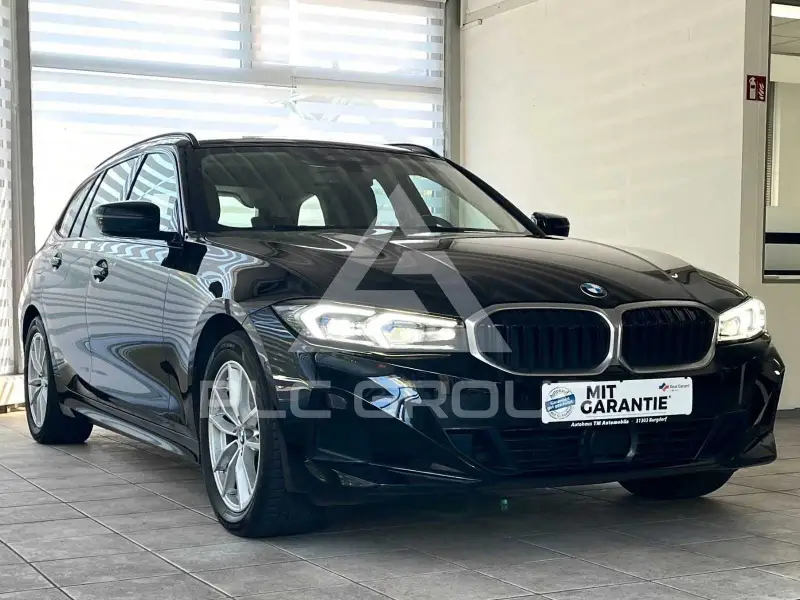 2023 BMW 320