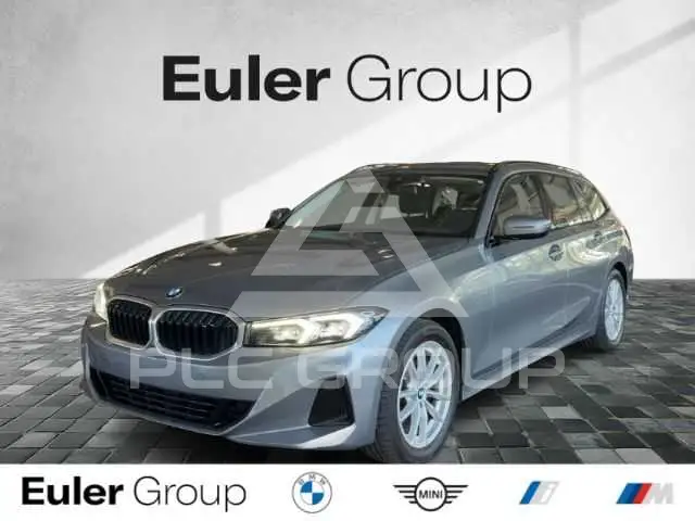 2023 BMW 320
