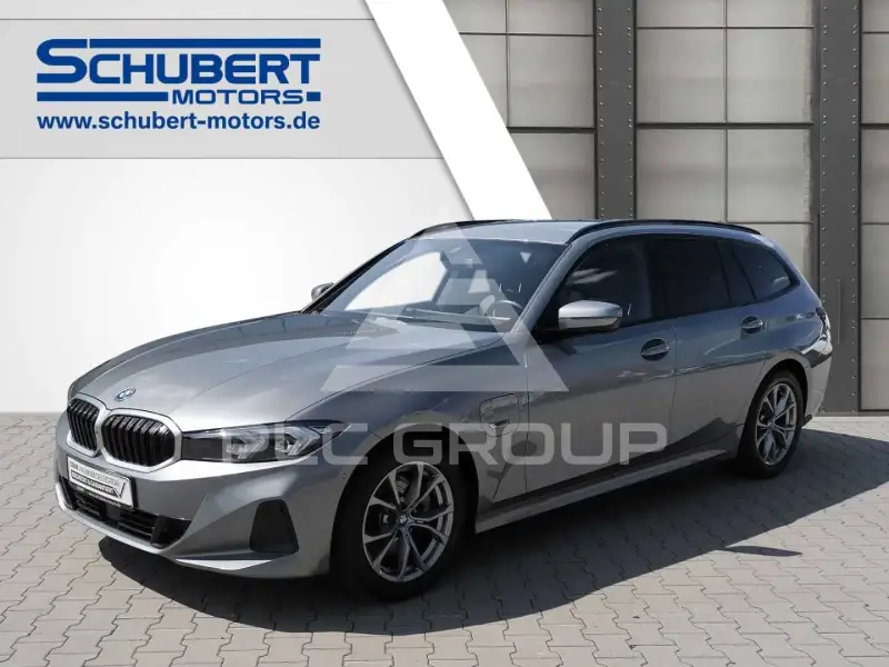 2023 BMW 320