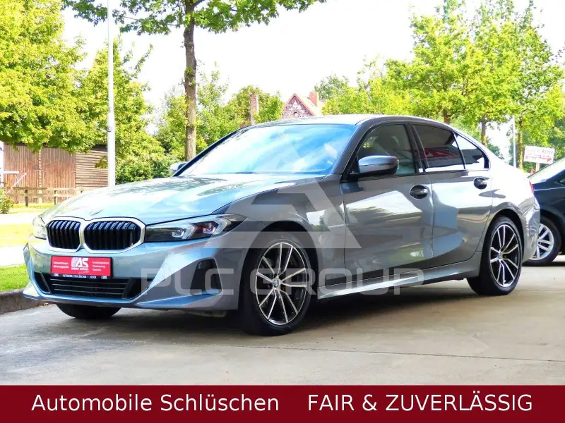 2023 BMW 320