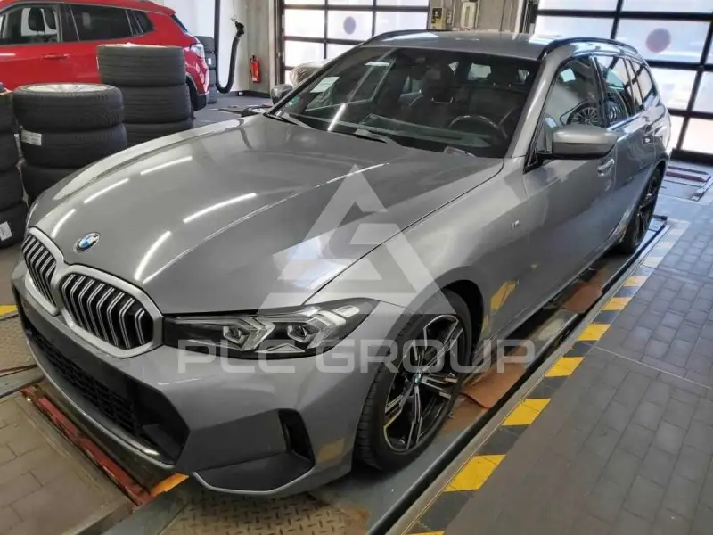 2023 BMW 320