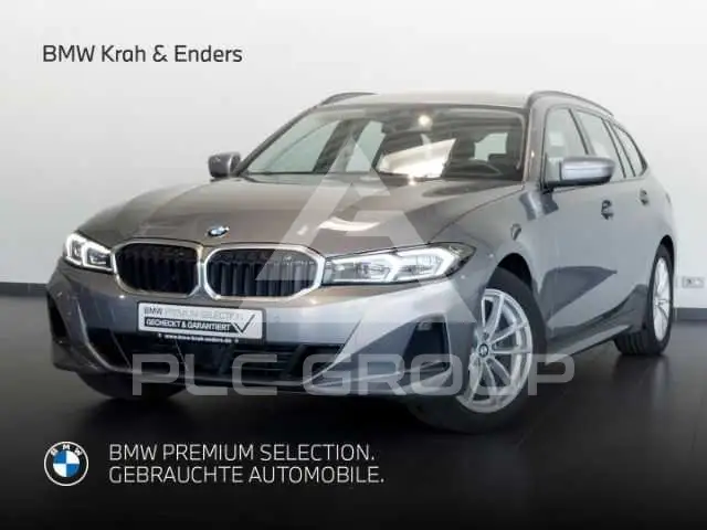 2023 BMW 320