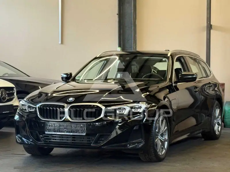 2023 BMW 320