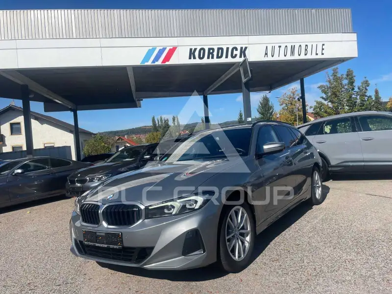 2023 BMW 320