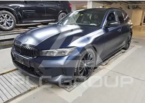 2023 BMW 320