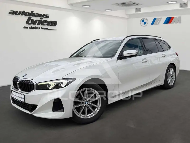 2023 BMW 320