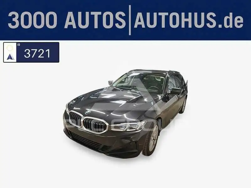 2023 BMW 320