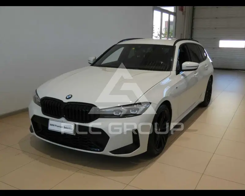 2023 BMW 320