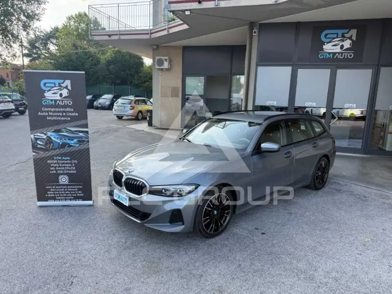 2023 BMW 320