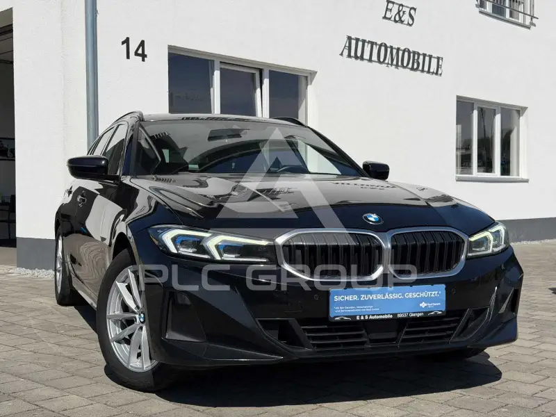 2023 BMW 320