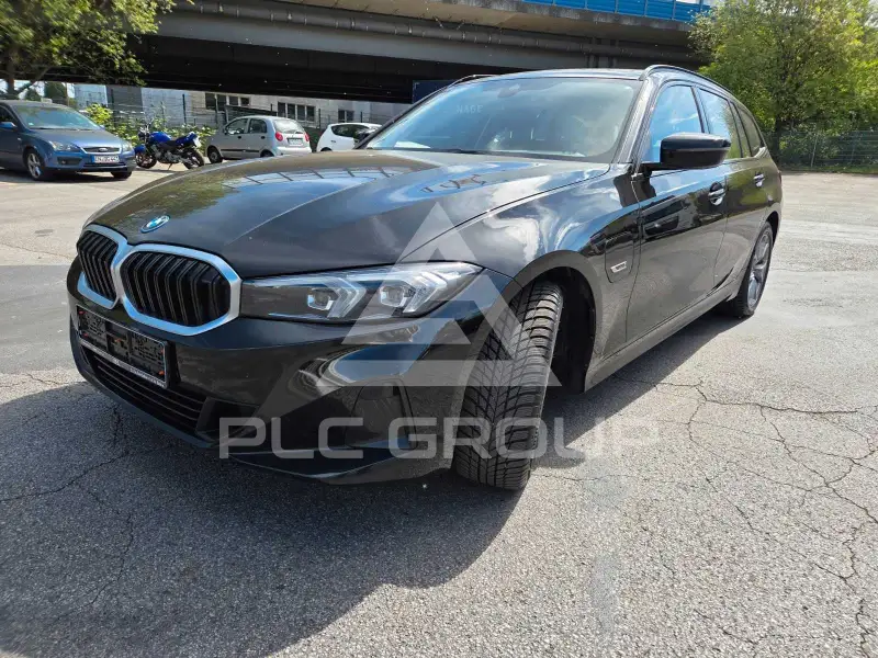 2023 BMW 320