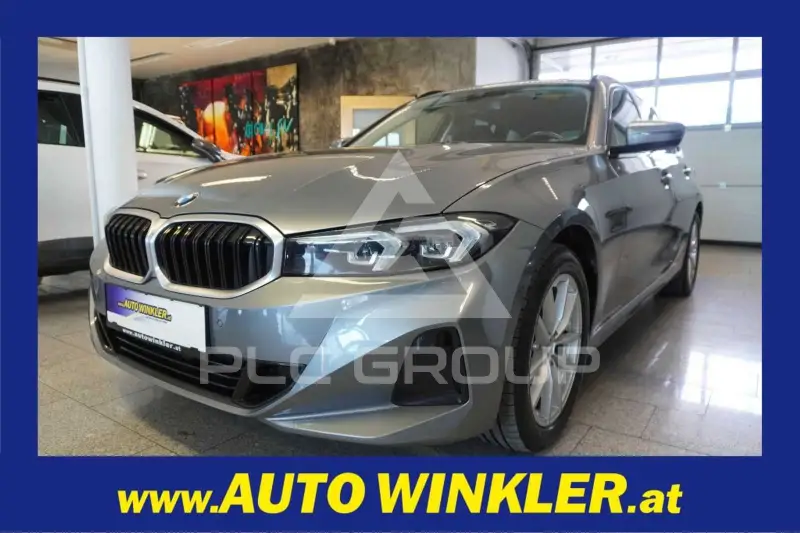 2023 BMW 320