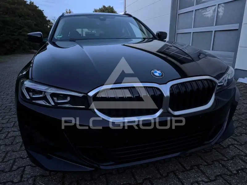 2023 BMW 320