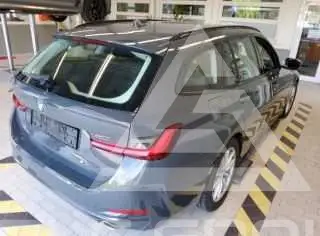 2023 BMW 320